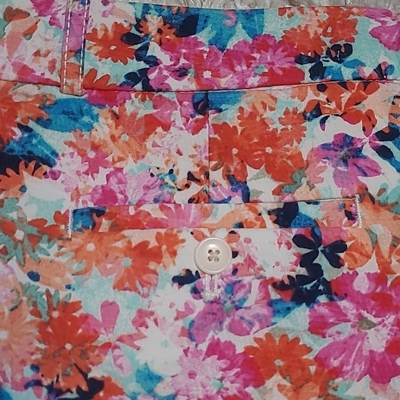 🌺 J.Crew Watercolor Floral Flat Front Shorts – Womens Size 0 – Resort Vacation - Picture 11 of 17